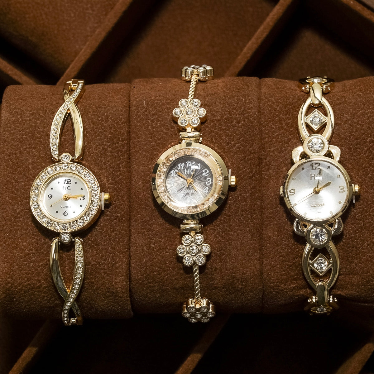 1 Box, 10 Vintage Watches